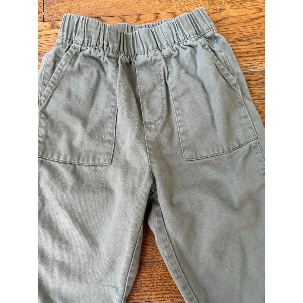 Gap Boys' Green Khaki Pants Size 2